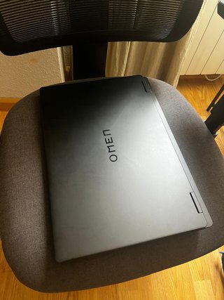 HP OMEN 17 Ryzen 9 RTX 4060 32GB 2TB