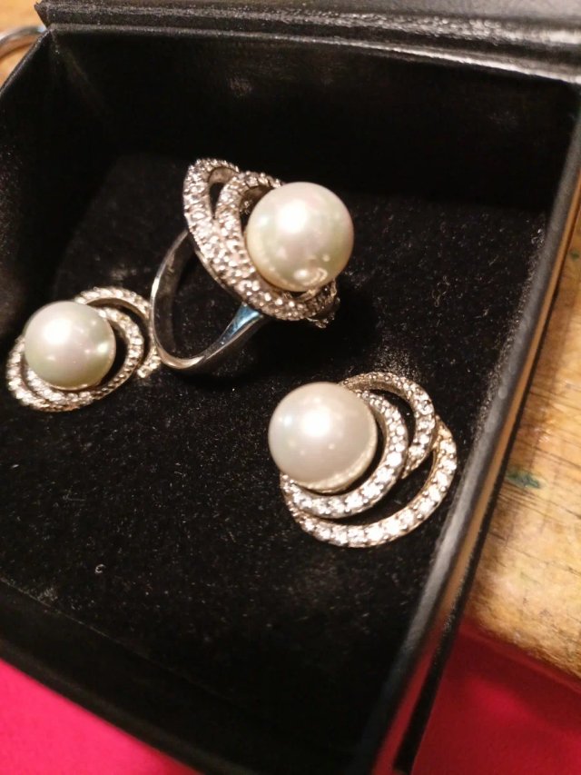 Conjunto  Anillo y Pendientes Plata ley y perla ce