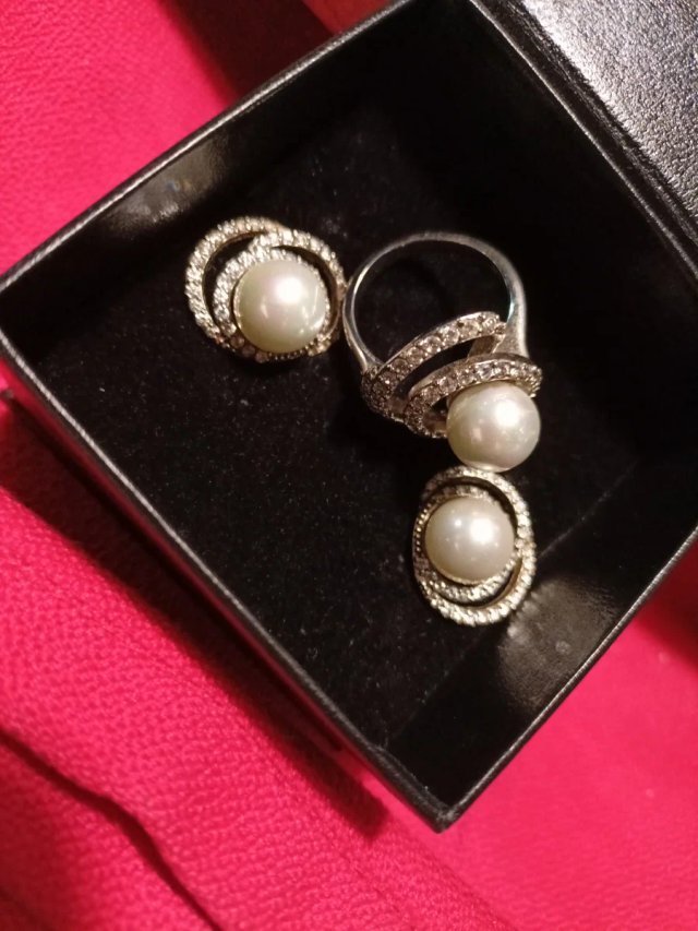 Conjunto  Anillo y Pendientes Plata ley y perla ce
