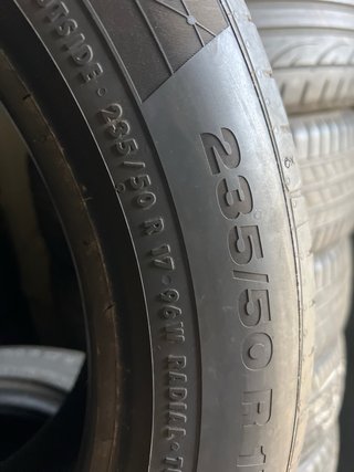 Neumático 235/50 R17 96W