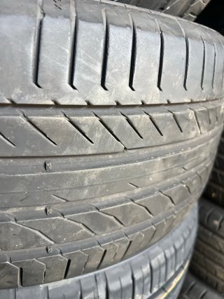Neumático 235/50 R17 96W