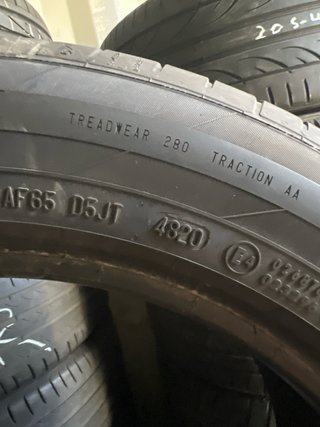 Neumático 235/50 R17 96W