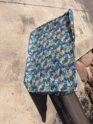 Columpio infantil con estampado divertido