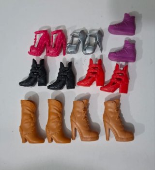 Lote de zapatos Barbie