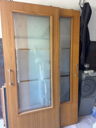 Puerta de roble maciza con cristal