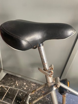 Bicicleta plegable plateada