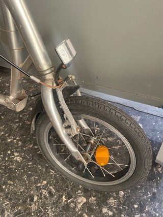 Bicicleta plegable plateada