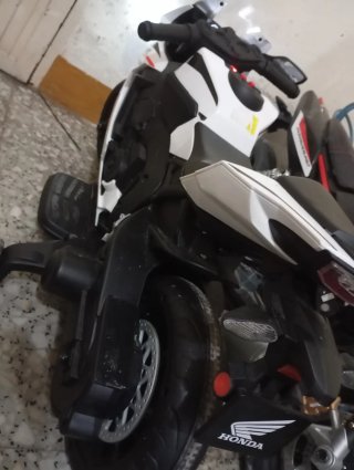 Moto Eléctrica Honda para Niños