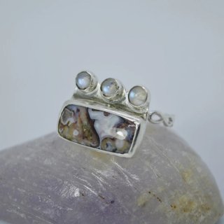 Anillo de plata, ágata y piedras luna