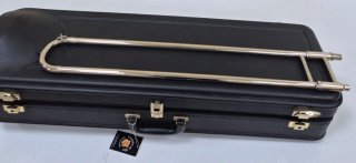 Trombón Miraphone con estuche