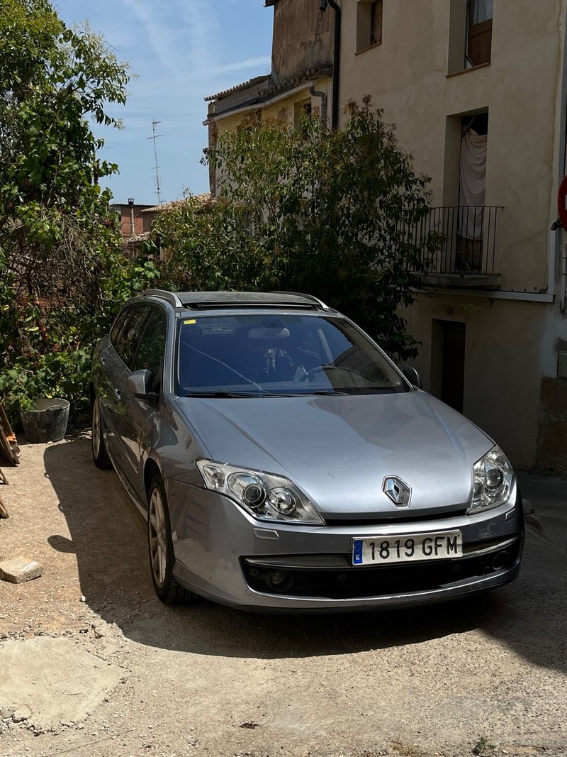 Renault Laguna 2009 - foto 1