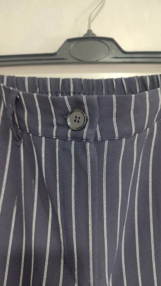 Pantalones de rayas con goma