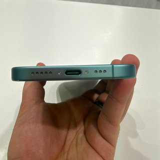 iPhone 16 128GB Azul 97% Batería