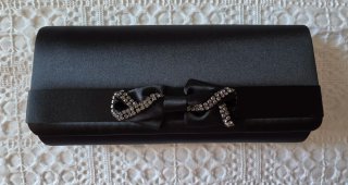Bolso de fiesta Menbur negro con pedrería
