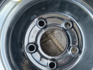 Pneu suplente Maxxis T125/80D15