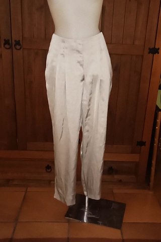 Luisa Cerano Pantalón Pinzas Beige