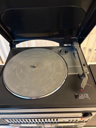Stereo Vintage Schneider Newave