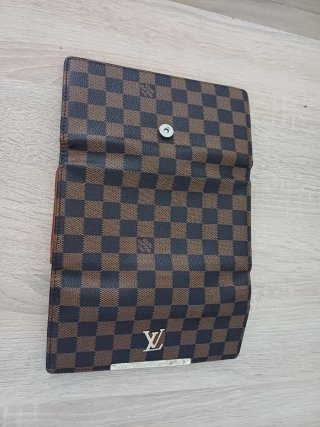 Cartera Louis Vuitton Marrón