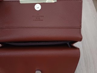 Cartera Louis Vuitton Marrón