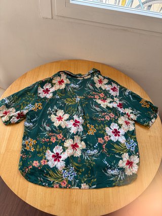 Camisa floral Pull&Bear Talla M