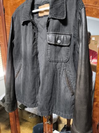 Cazadora Guess Negra/Gris