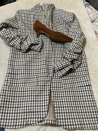 Conjunto Chaqueta Negra, beigue