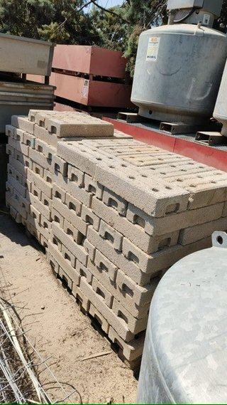 Bases de hormigón para vallas