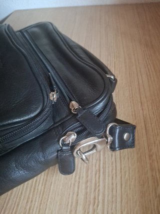 Bolso bandolera piel Guy Laroche negro
