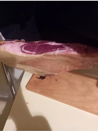 Jamonera de madera