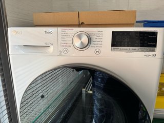 Lavasecadora LG ThinQ 10,5kg / 7kg (Impecable)
