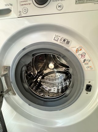 Lavasecadora LG ThinQ 10,5kg / 7kg (Impecable)
