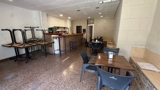 TRASPASO BAR-CAFETERÍA EN REUS CON LICENCIA