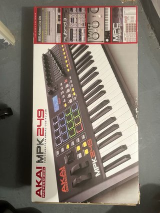 Controlador MIDI Akai MPK249