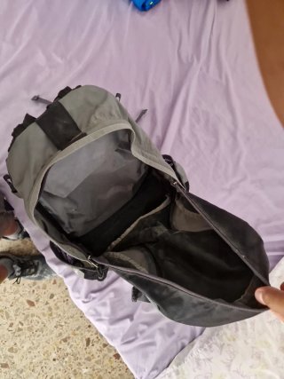 Mochila The North Face Negra y Gris