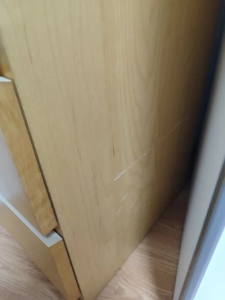 Cómoda estrecha Malm Ikea