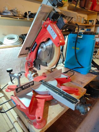 Ingletadora Stayer 2000W