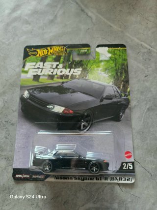 Hot Wheels Nissan Skyline GT-R (BNR32) Premium