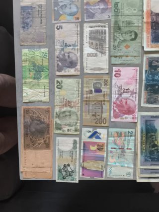 Lote 37 Billetes Antiguos Nacionales e Intern.