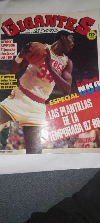 Revista antigua basket