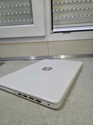 HP 14-dk0025ns SSD 256GB 4GB RAM Blanco