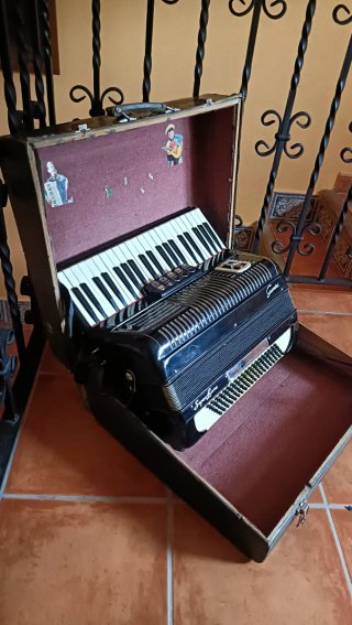 Acordeón Guerrini Super-Luxe (1950) En buen estado
