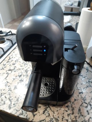 Cafetera Cecotec Negra