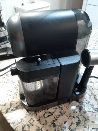 Cafetera Cecotec Negra