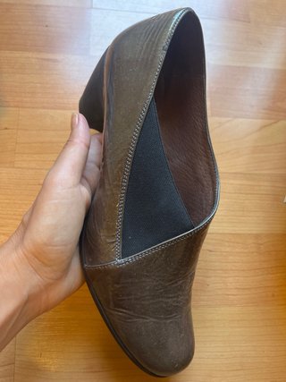 Zapatos Wonders grises charol mujer