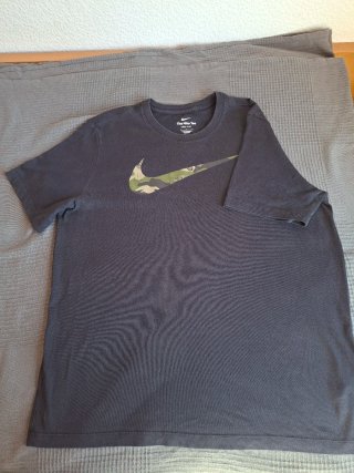 Camiseta Nike Camuflaje
