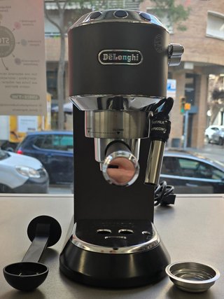 Cafetera DeLonghi Dedica Style