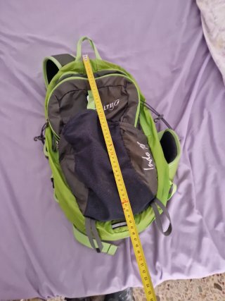 Mochila Altus verde y gris