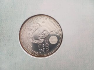 Centenario del día internacional de la mujer plata