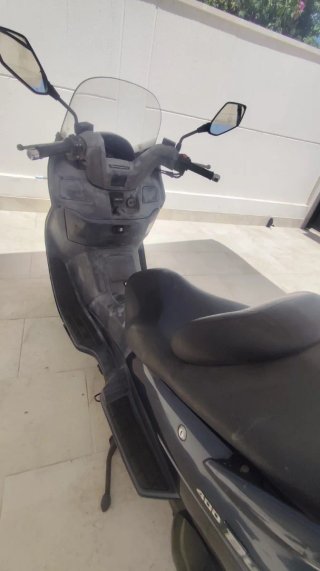 Suzuki Burgman 400