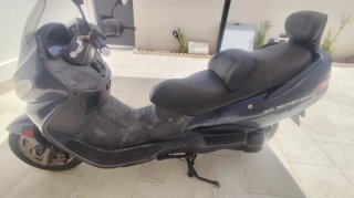 Suzuki Burgman 400